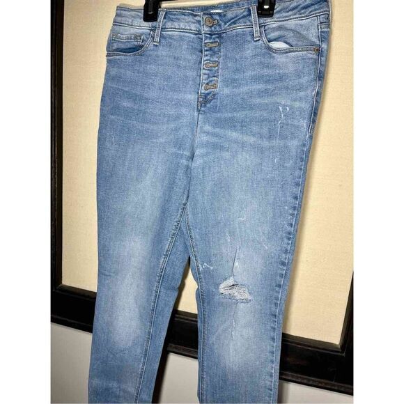 Old Navy Skinny Rockstar Jeans - 3/$25 - Picture 2 of 7